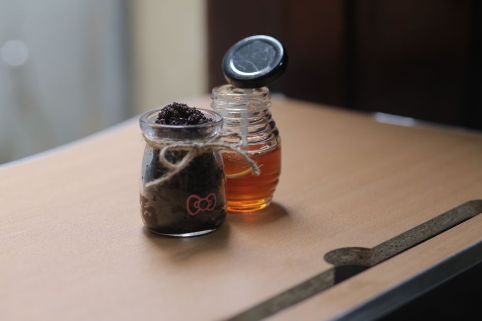 A simple sugar-and-honey scrub leaves lips soft and smooth in minutes