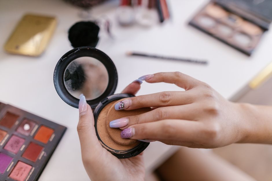 Blend, blend, blend — seamless transitions are what make it look natural
