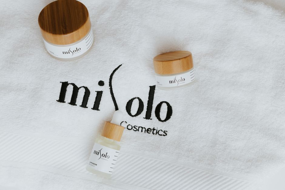 Blot with a microfibre towel and seal ends with serum — never rough-dry