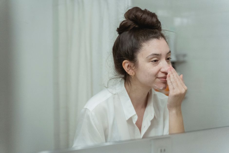 how to layer peptide serum in skincare routine
