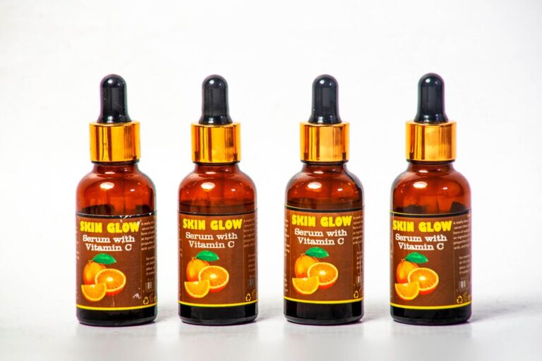How to Layer Vitamin C and Retinol (Without Irritating Your Skin)